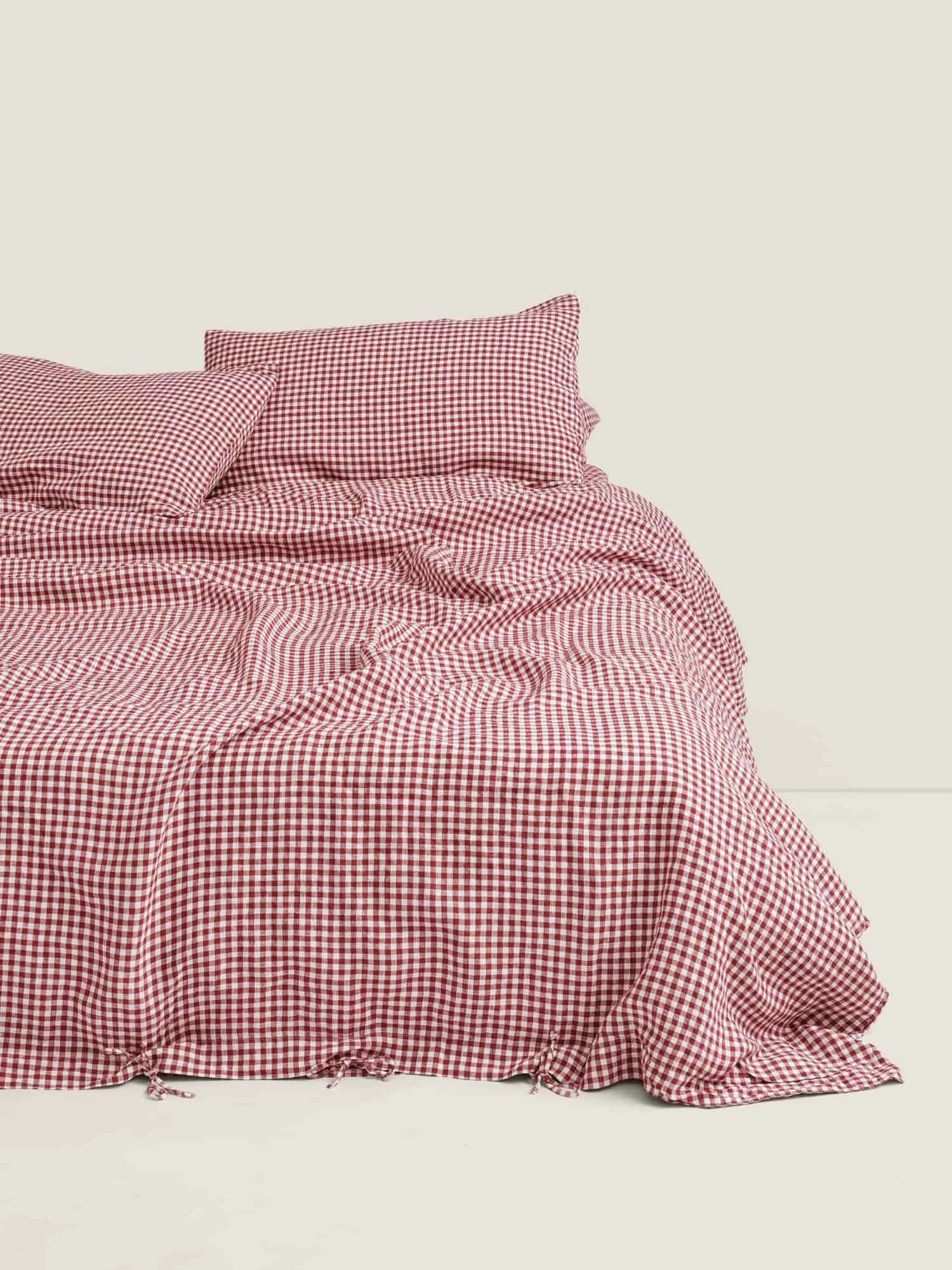 100% Linen Duvet Cover in Pinot Gingham