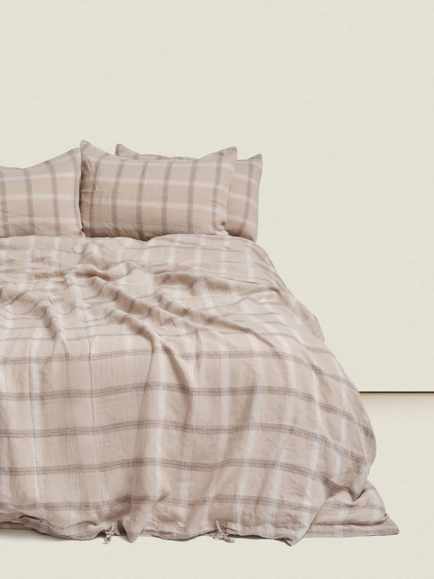 100% Linen Duvet Set in Natural Plaid