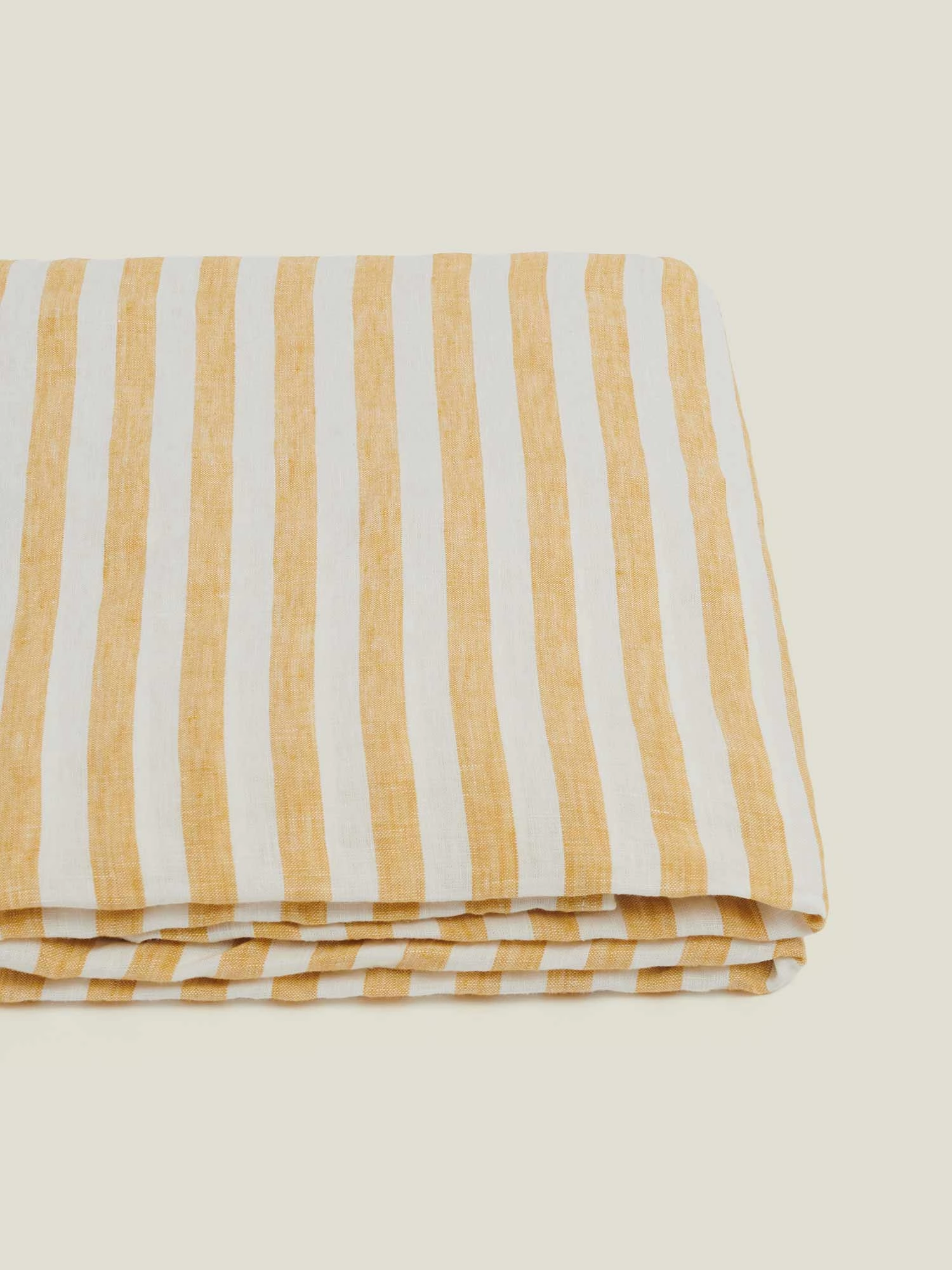 100% Linen Flat Sheet in Yellow Stripes