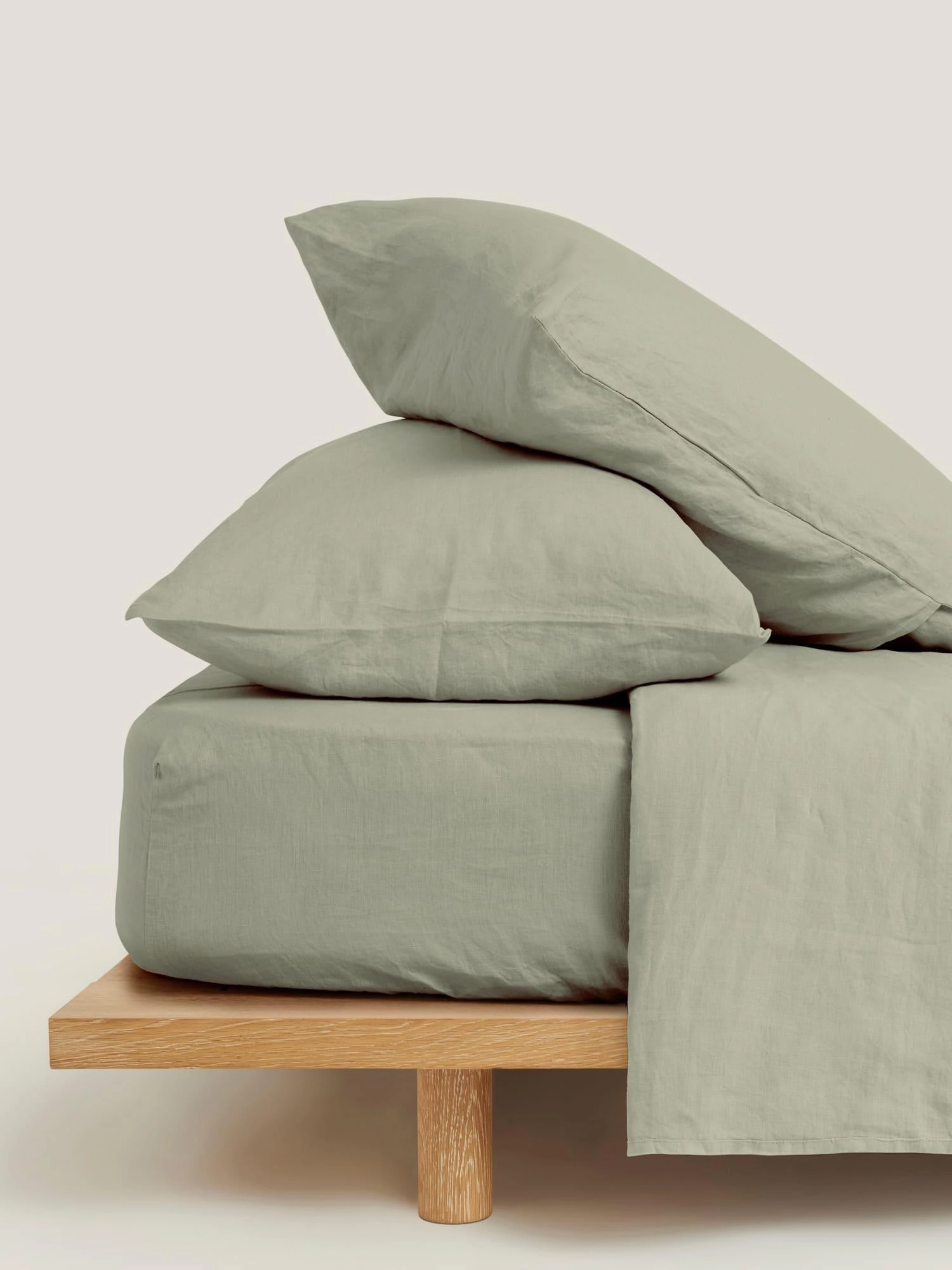 100% Linen Sheet Set in Sage