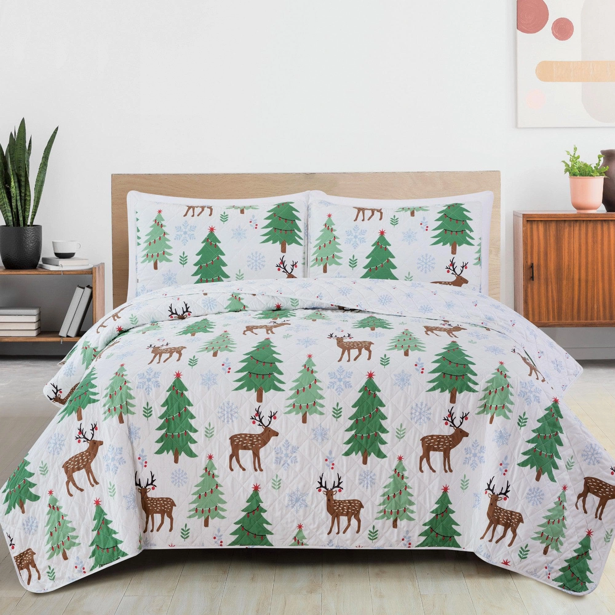 3-Piece Holiday Quilt - Holly Collection