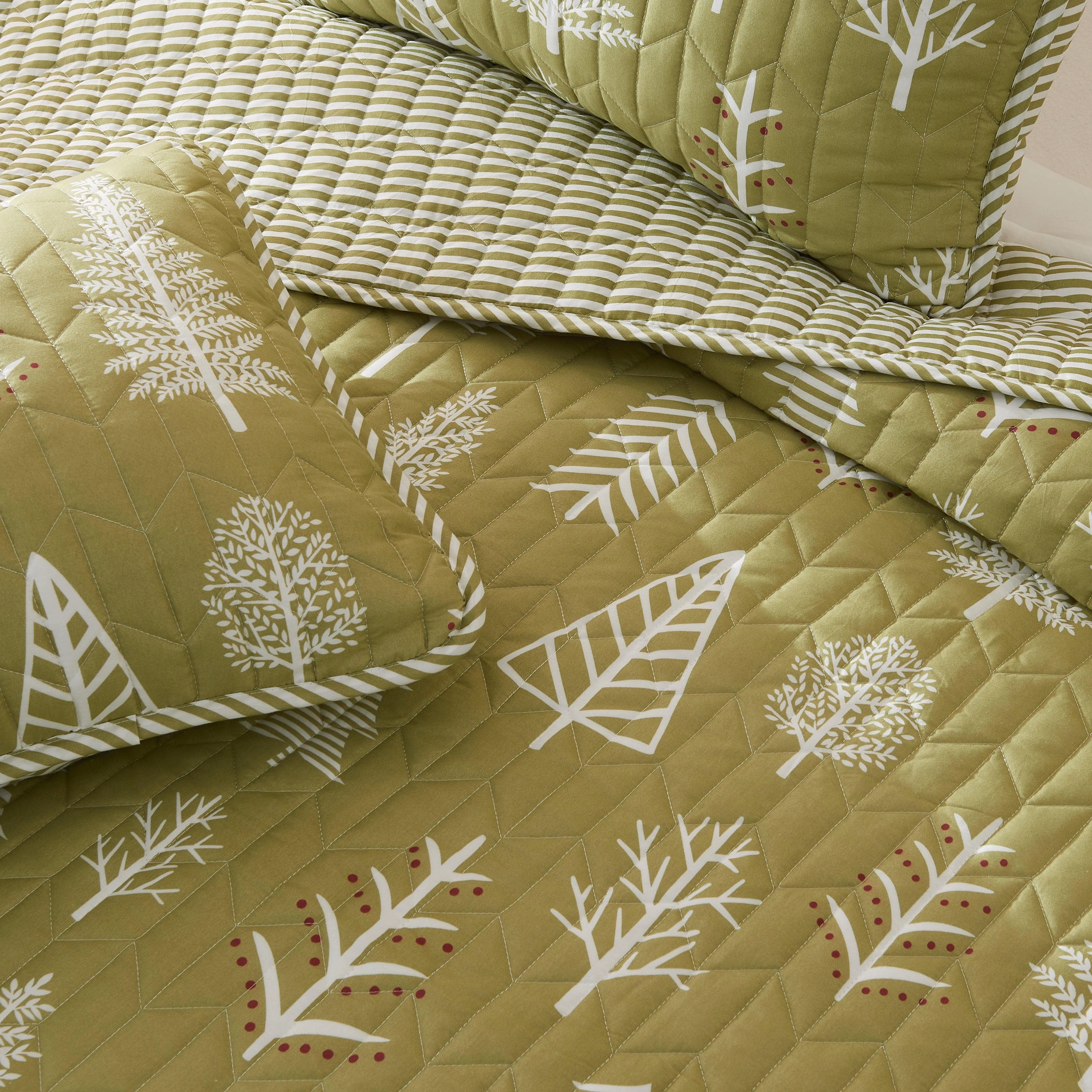3 Piece Lodge Forest Quilt - Whistler Collection