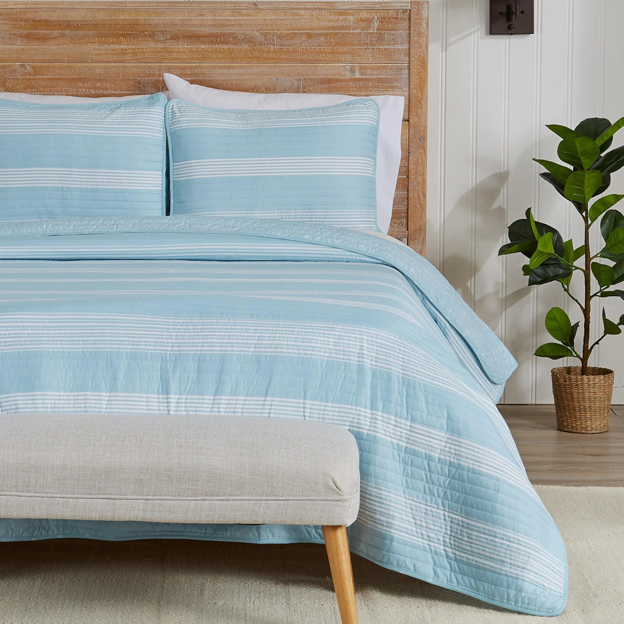 3-Piece Stripe Quilt - Madelina Collection