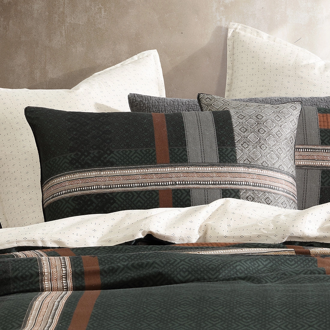 Absko Pine Quilt Cover Set by Logan and Mason