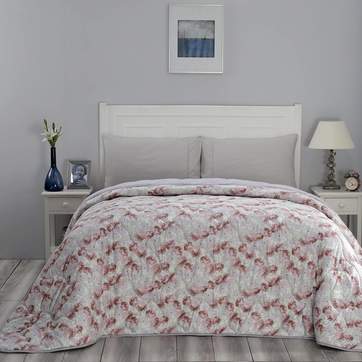 Blossom Couture Floret Winter Quilt/Quilted Bed Cover/Comforter Red