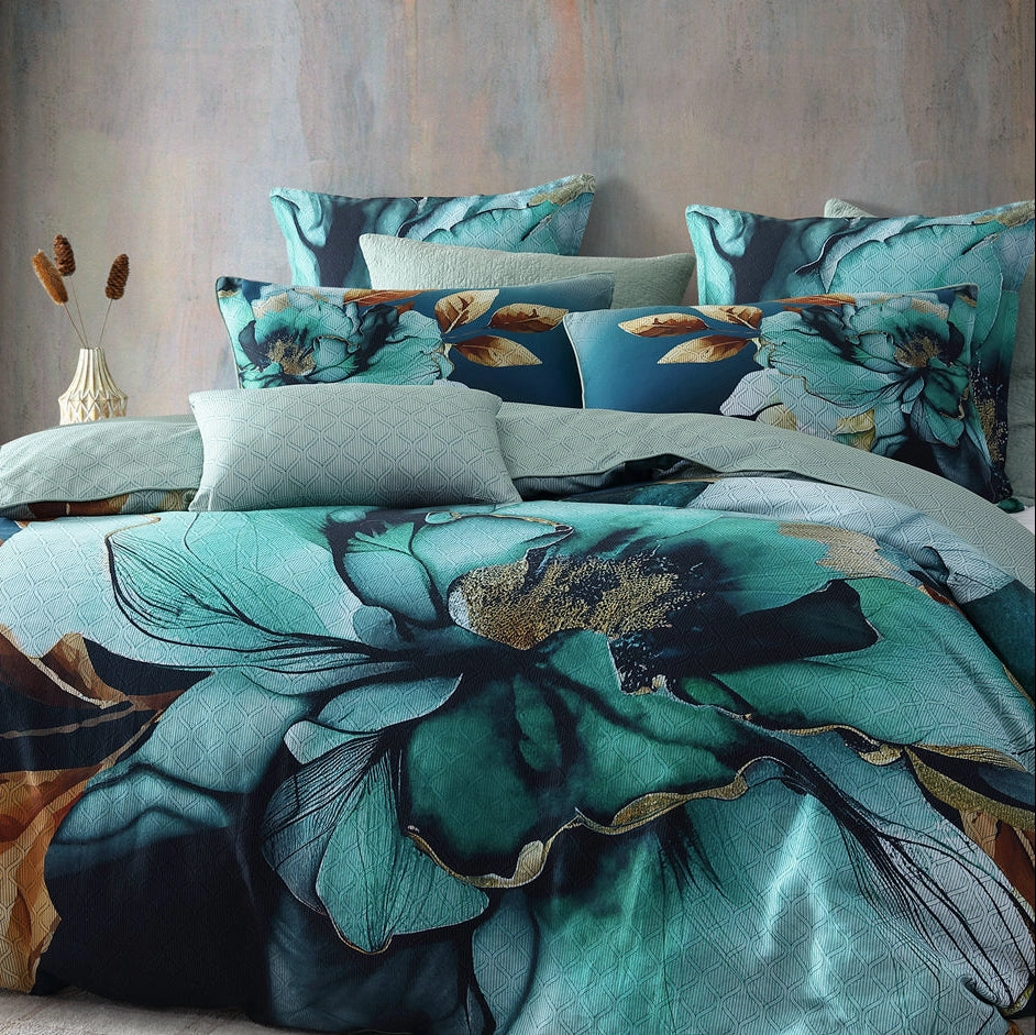 Cheshire Quilt Cover Set by Logan and Mason