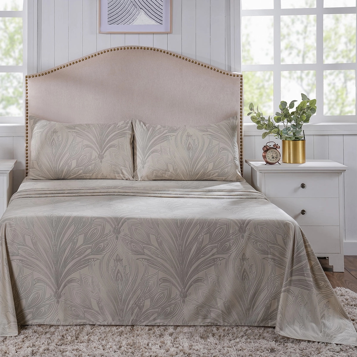 Classical Ornate Baroque Feathering Bed Sheet with Pillow Case Neutral
