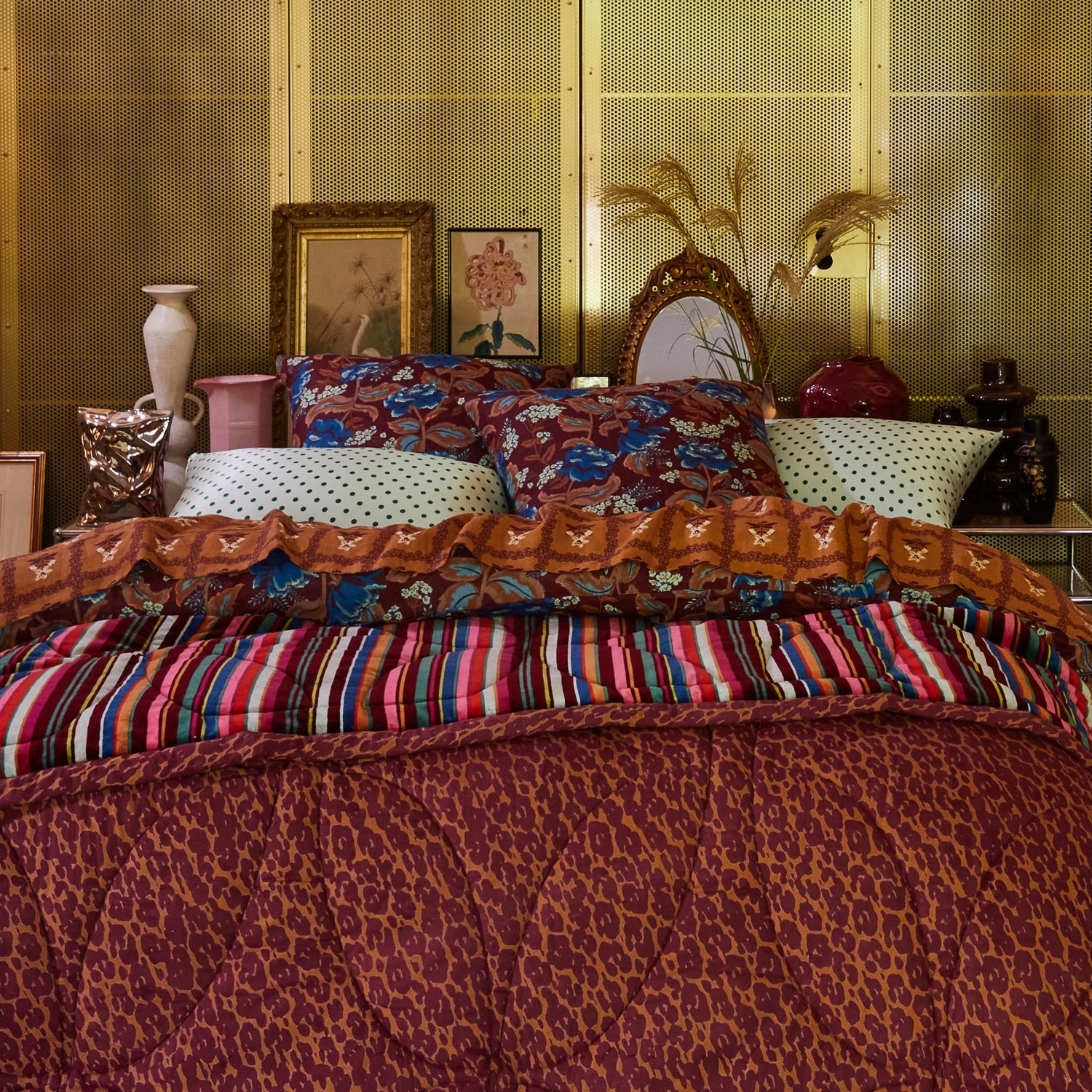 Corinne Velvet Bedcover