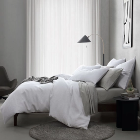 Efron White Quilt Cover Set by Royal Doulton