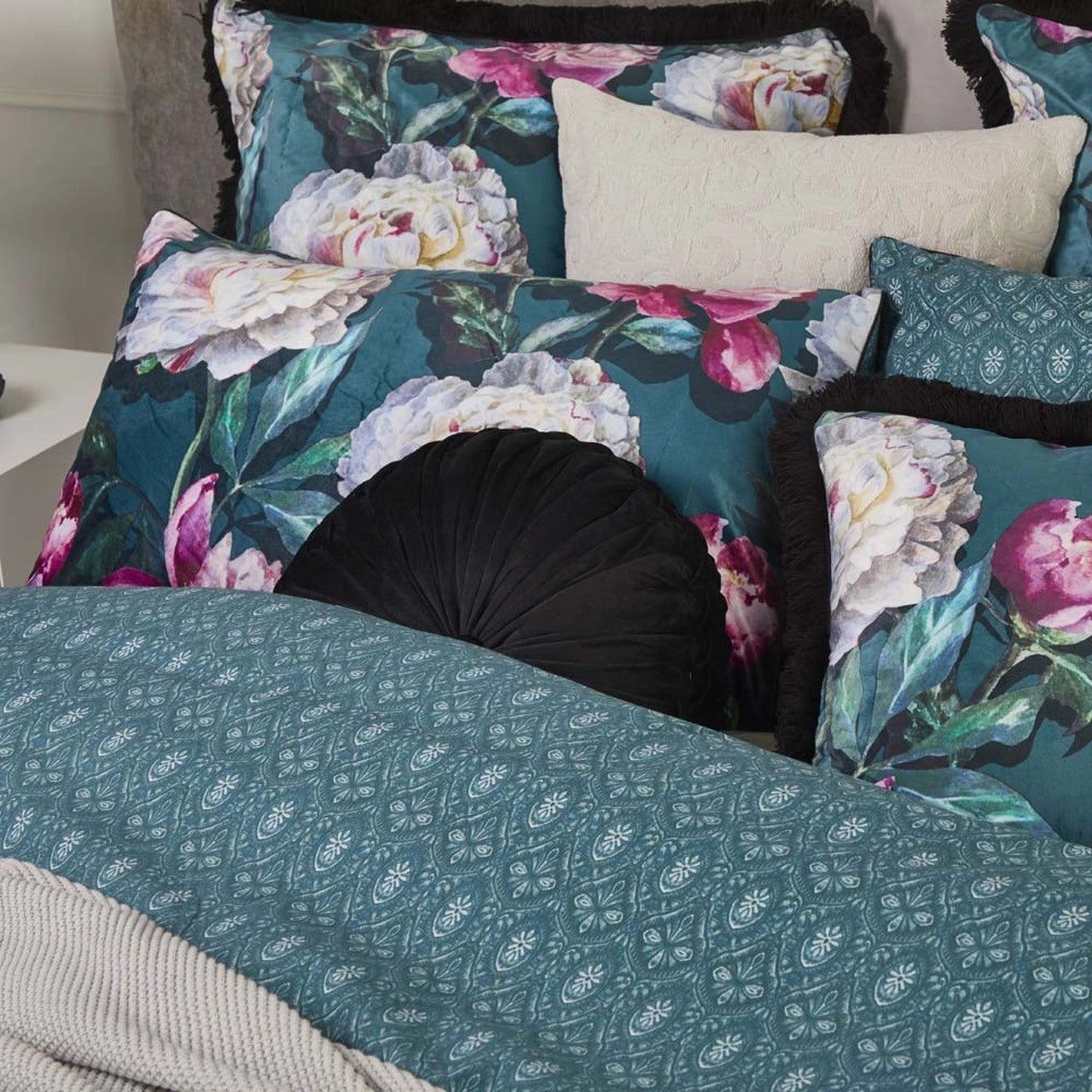 Elsa Jewel Quilt Cover Set By Logan & Mason Platinum