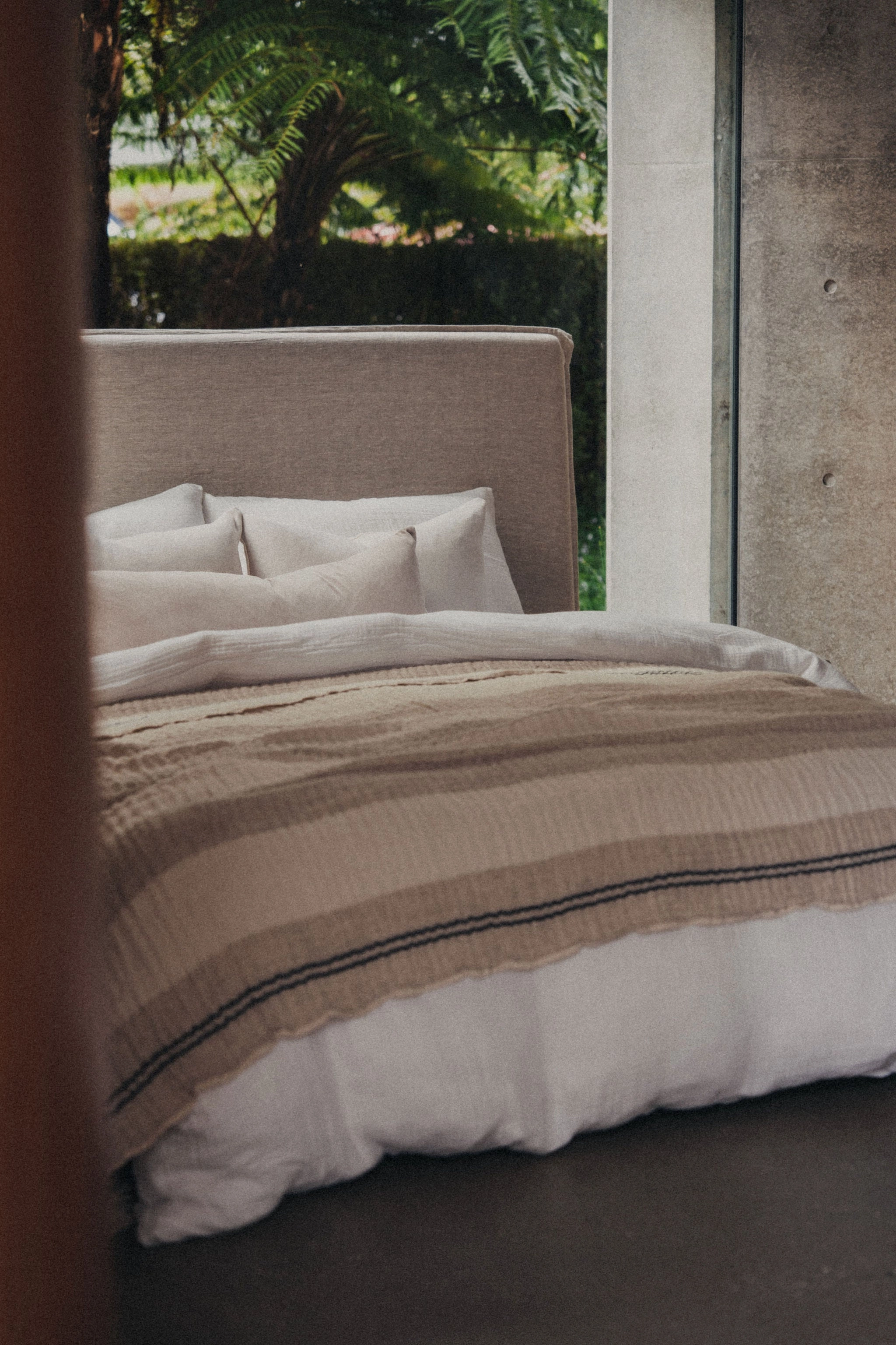 Enes Linen Bedcover
