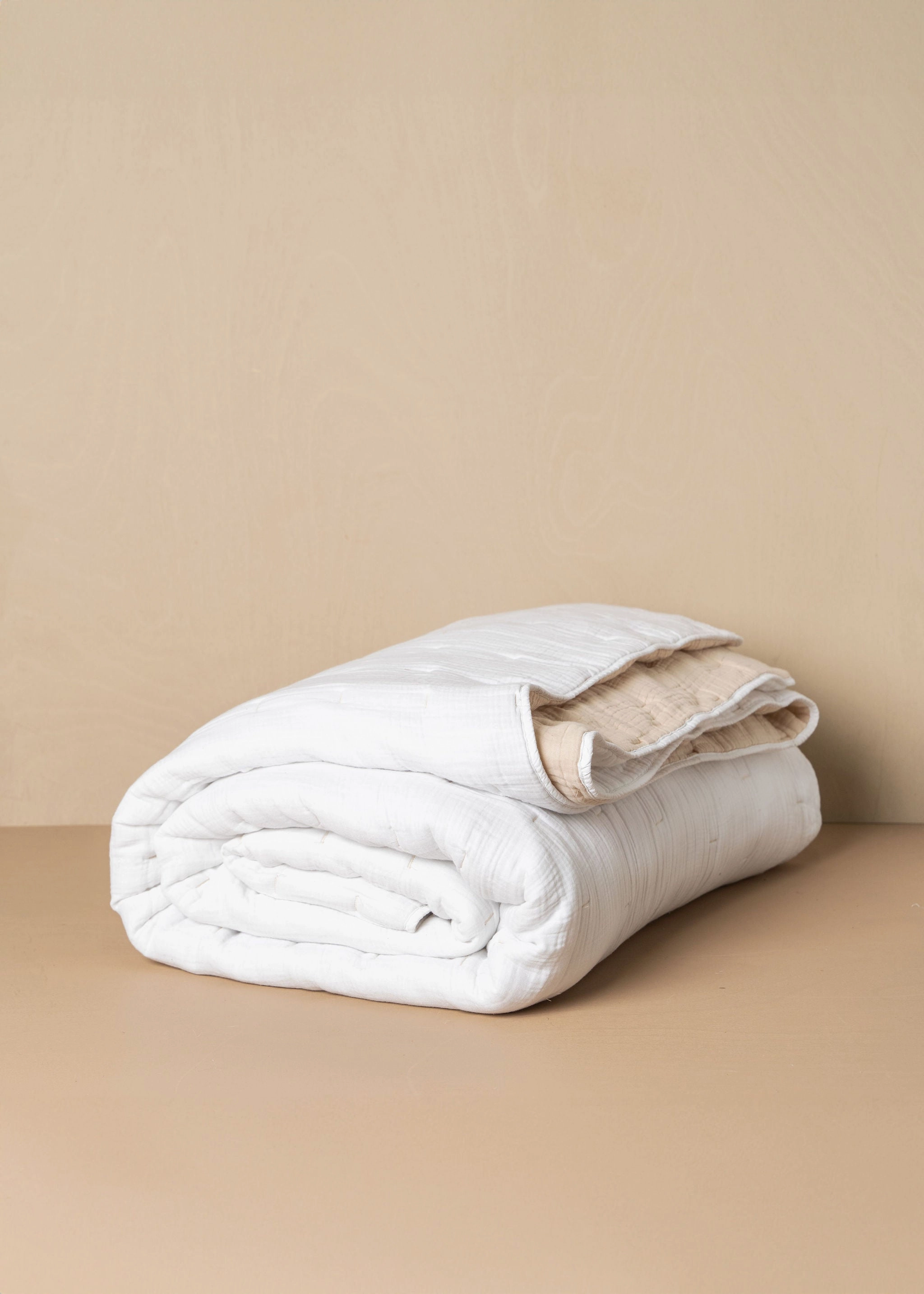Enes Quilted Bed Cover | White