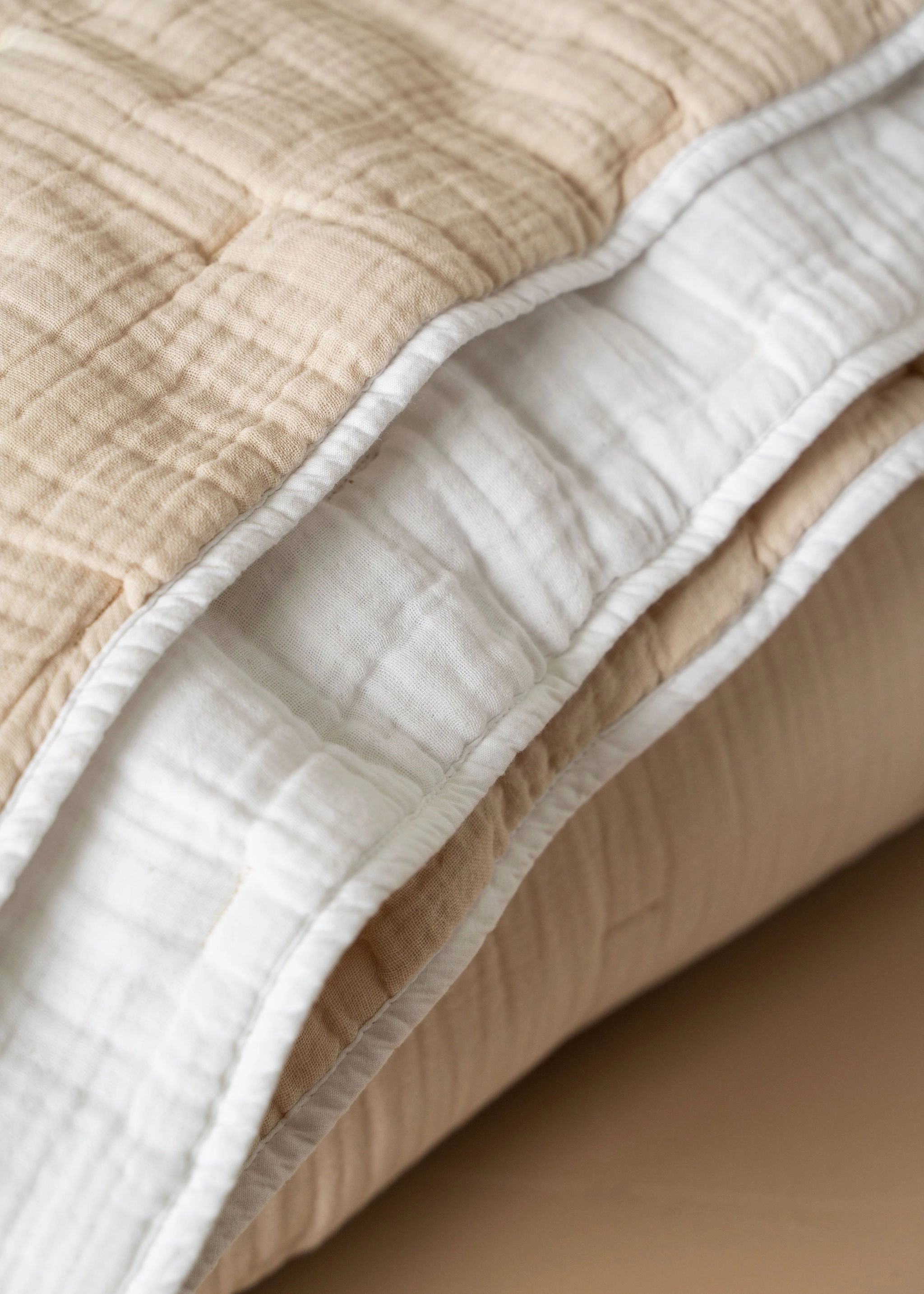 Enes Quilted Bed Cover | White