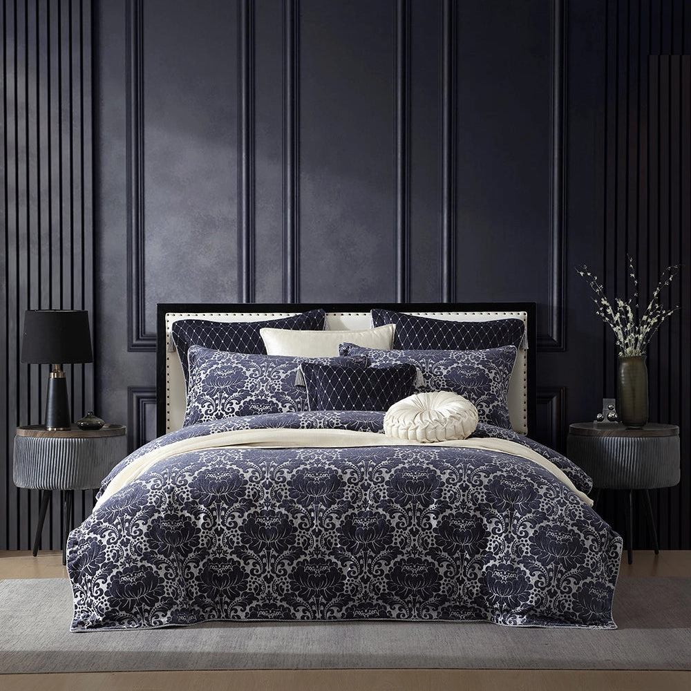 Esmeralda Ink Quilt Cover Set by Davinci