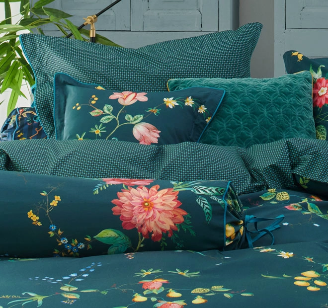 Fleur Grandeur Quilt Cover Set Range Dark Blue