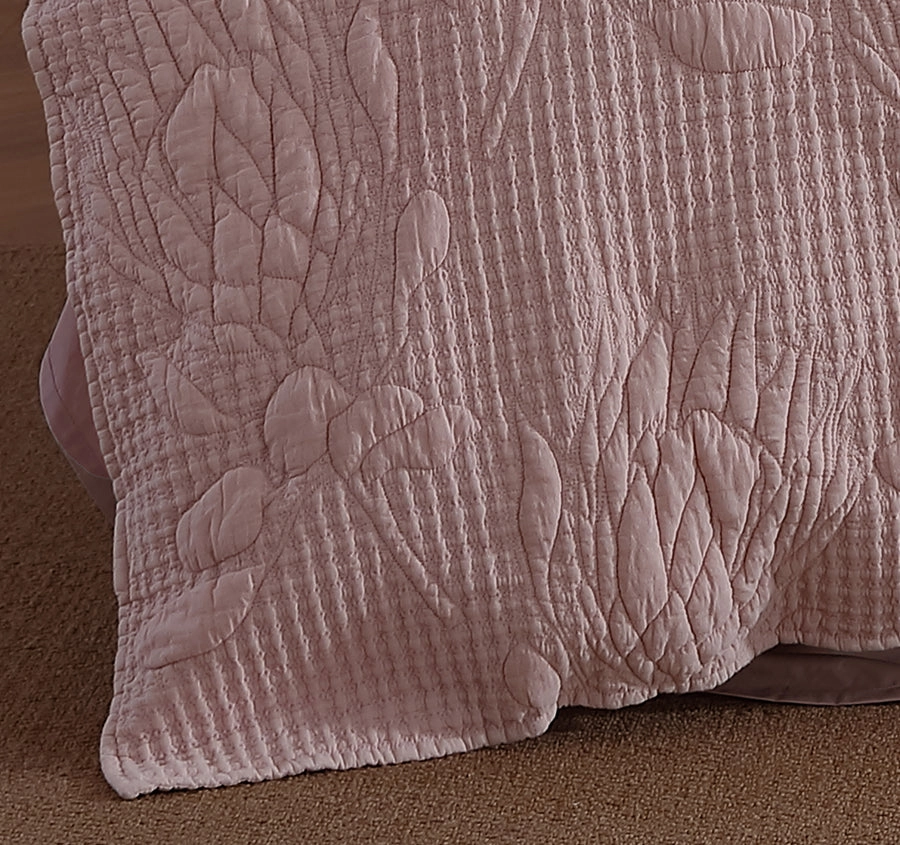 Flourish Quilt Cover Set Range Rose