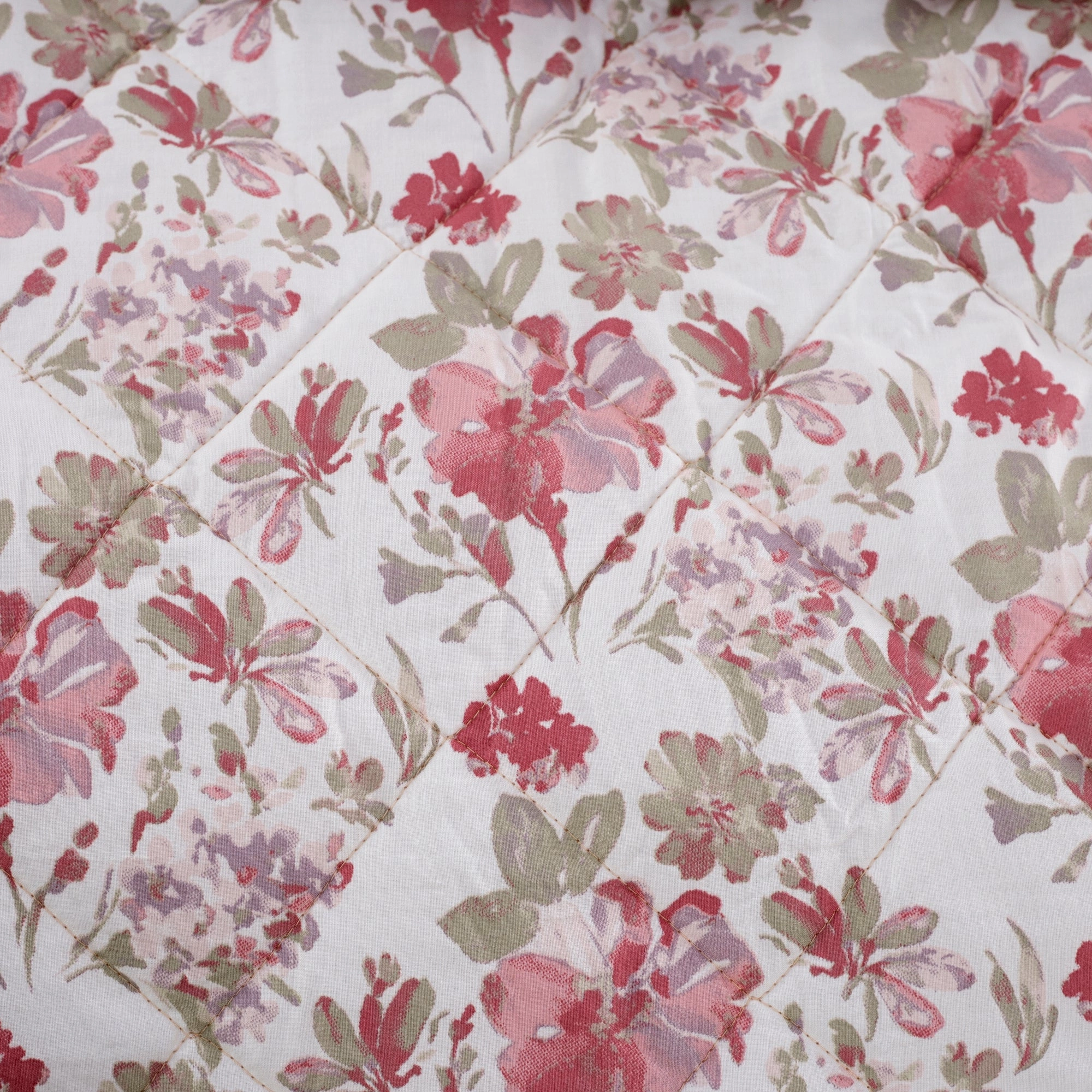 Hamilton Light Weight Extreme Winter Quilt Red