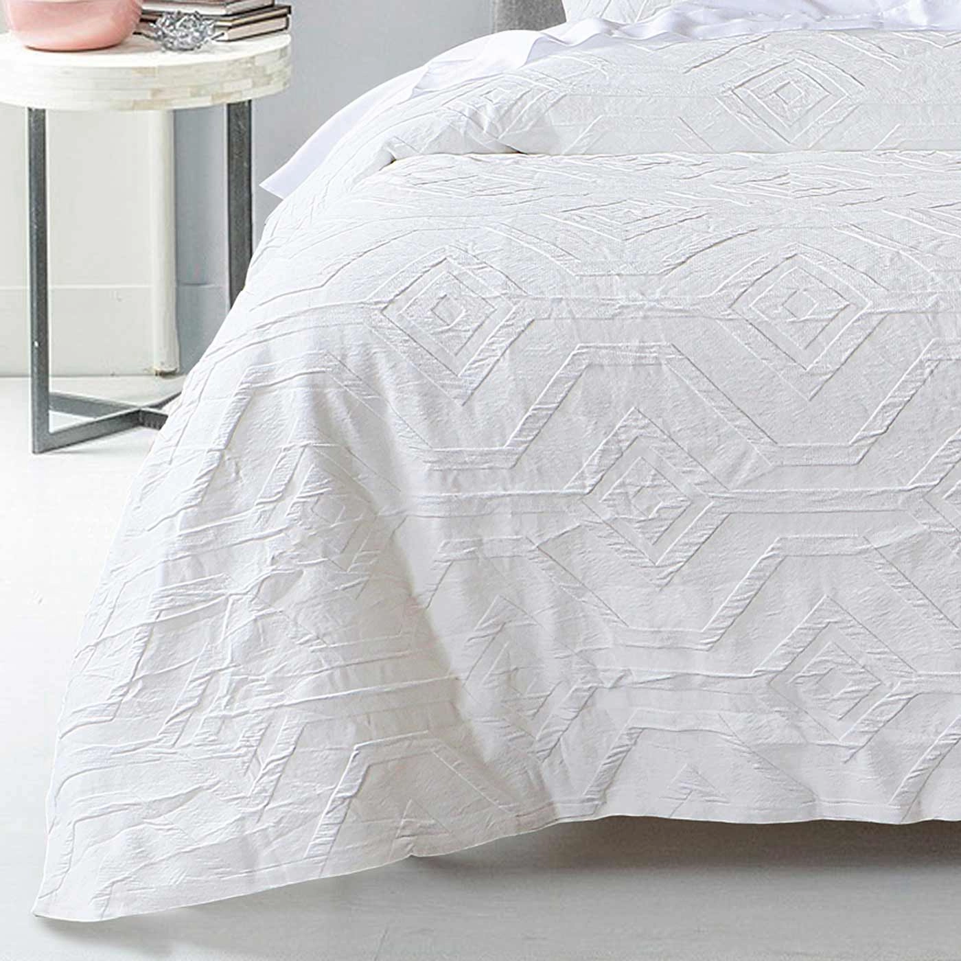 Kora White Quilt Cover Set By Bianca