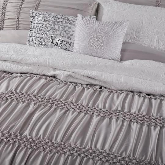 Larissa Shell Quilt Cover Set By Logan and Mason Platinum