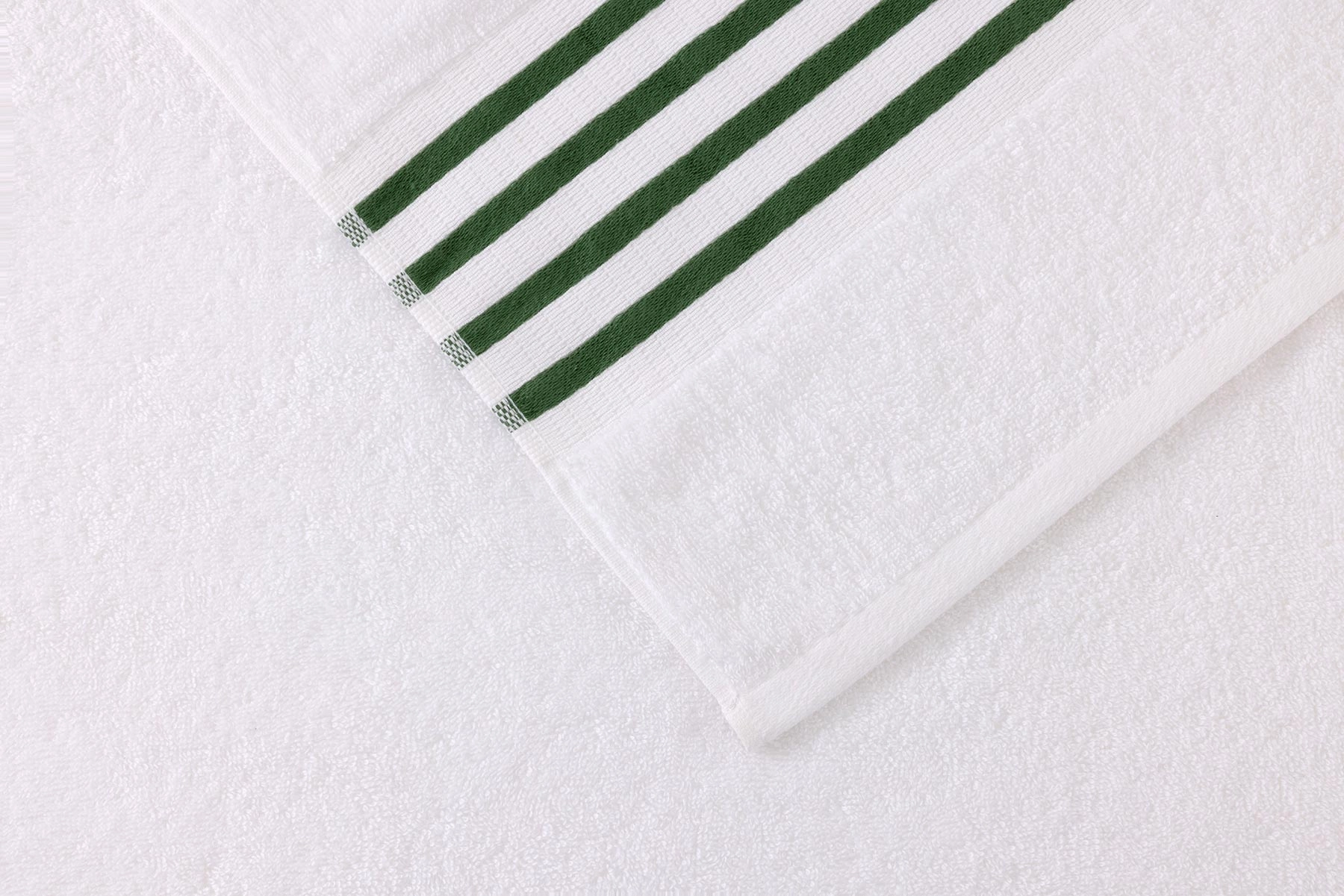 LCOURTLINE Vert Bath Sheet by Lacoste