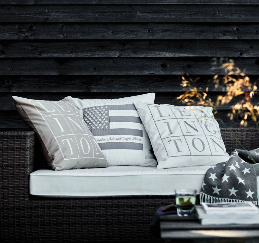 Logo 50x50cm Filled Cushion Off White