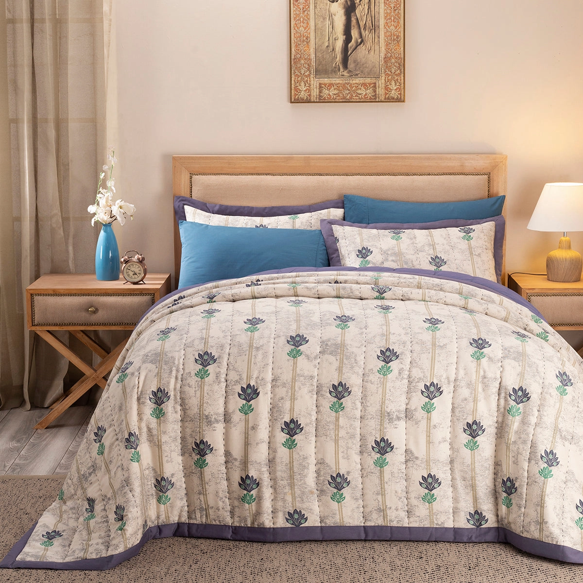 Nouveau Tradition Water Lily Blue Quilt