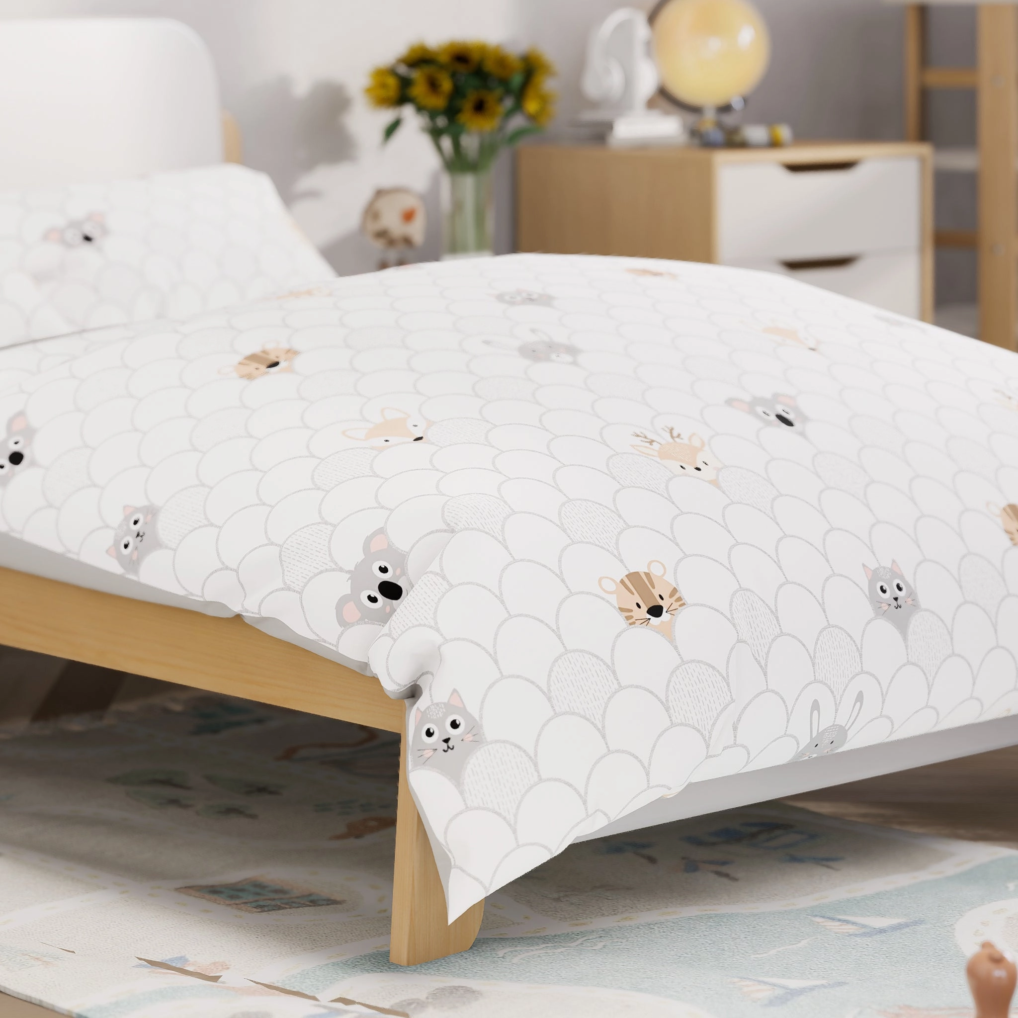 Peek-a-Boo Double Quilt Cover Set