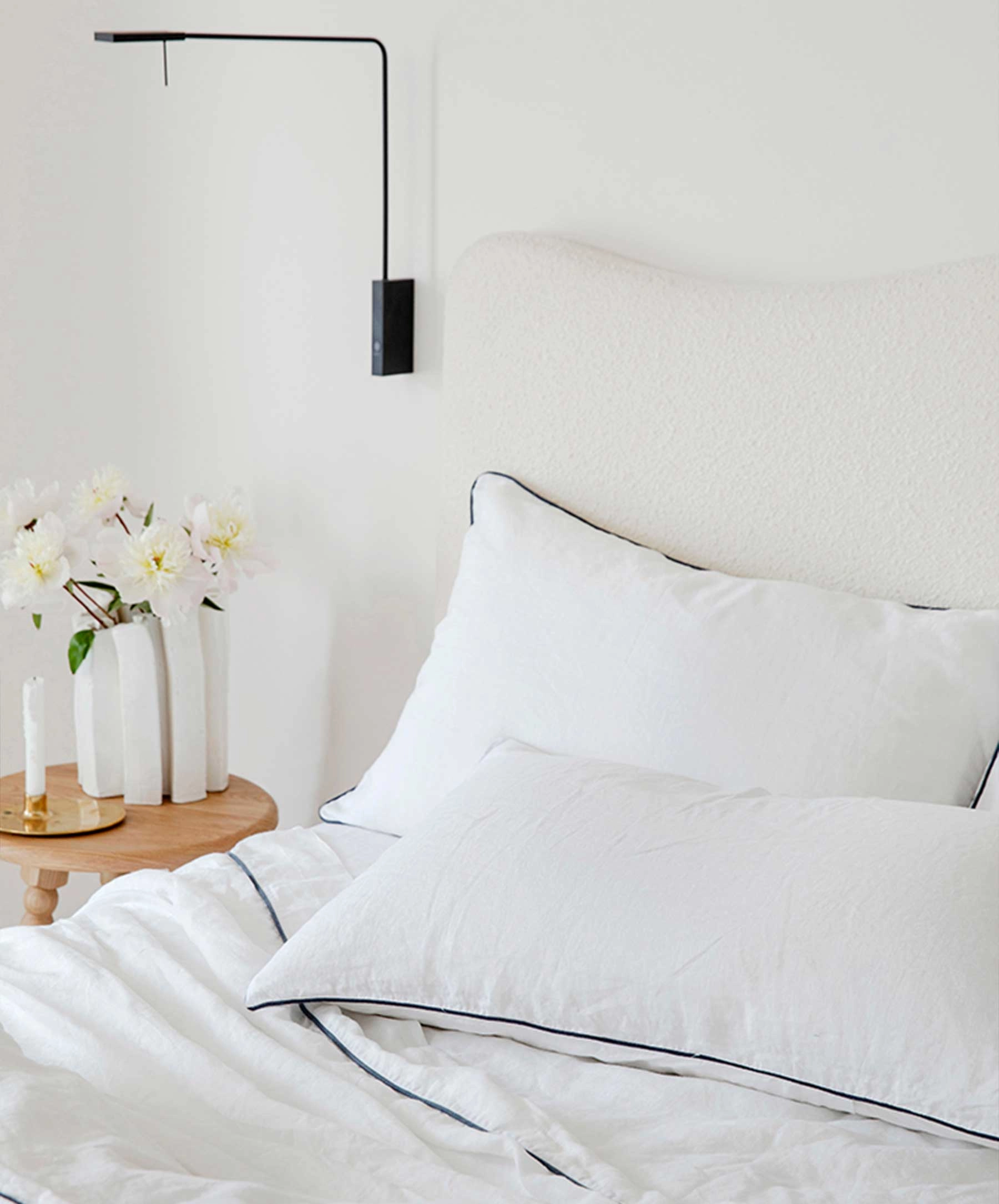 Piped Linen Duvet Cover - White and Navy