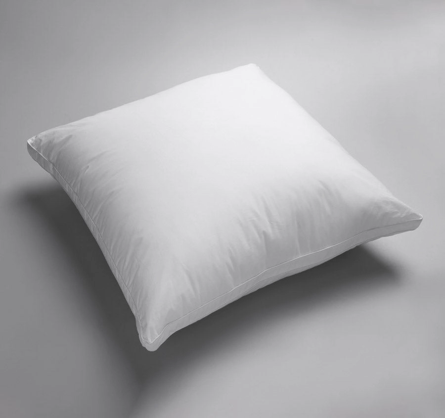 Relax Right 1300g European Pillow