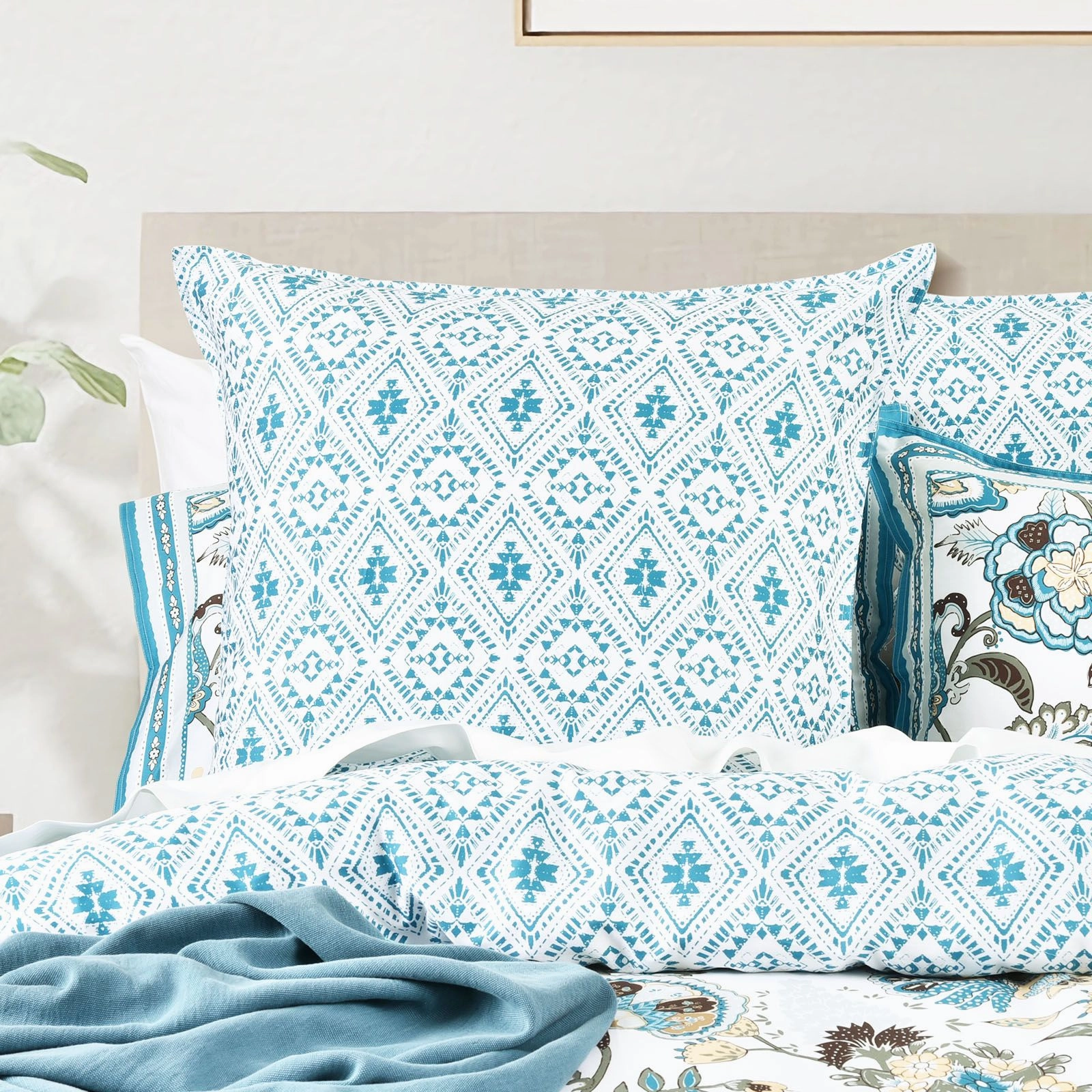 Renee Taylor 300tc Cotton Reversible Anaya Quilt Cover Set