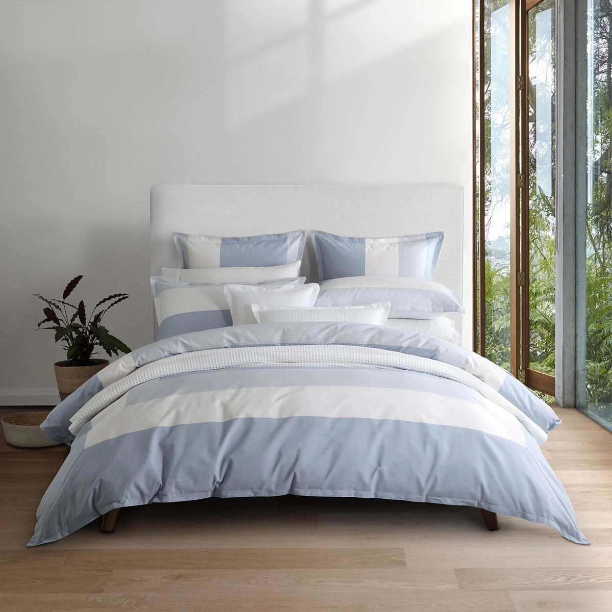 Ronan Sky Quilt Cover Set By Logan and Mason Platinum