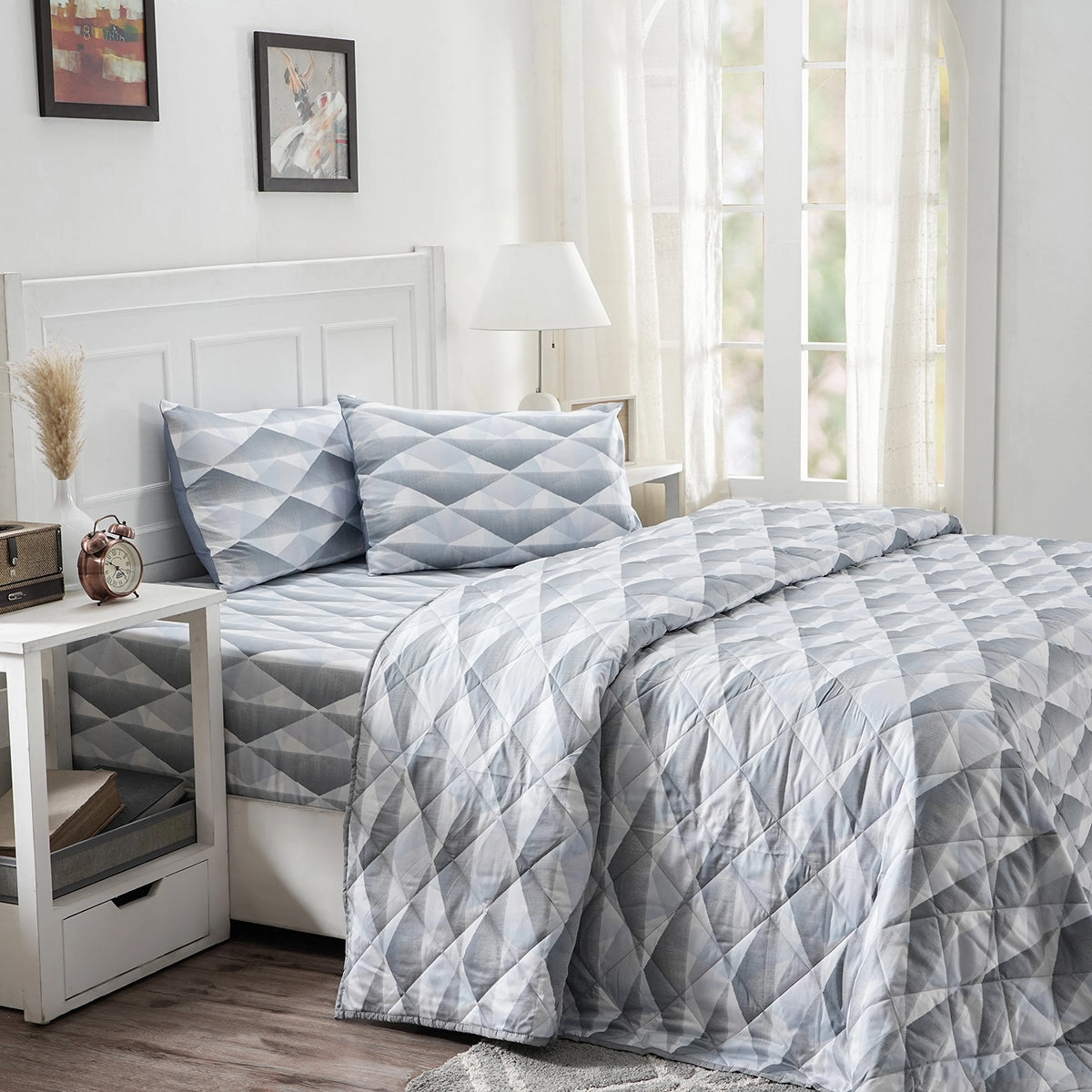 Royal Botanic 115 GSM Emerson Quilt/Quilted Bed Cover