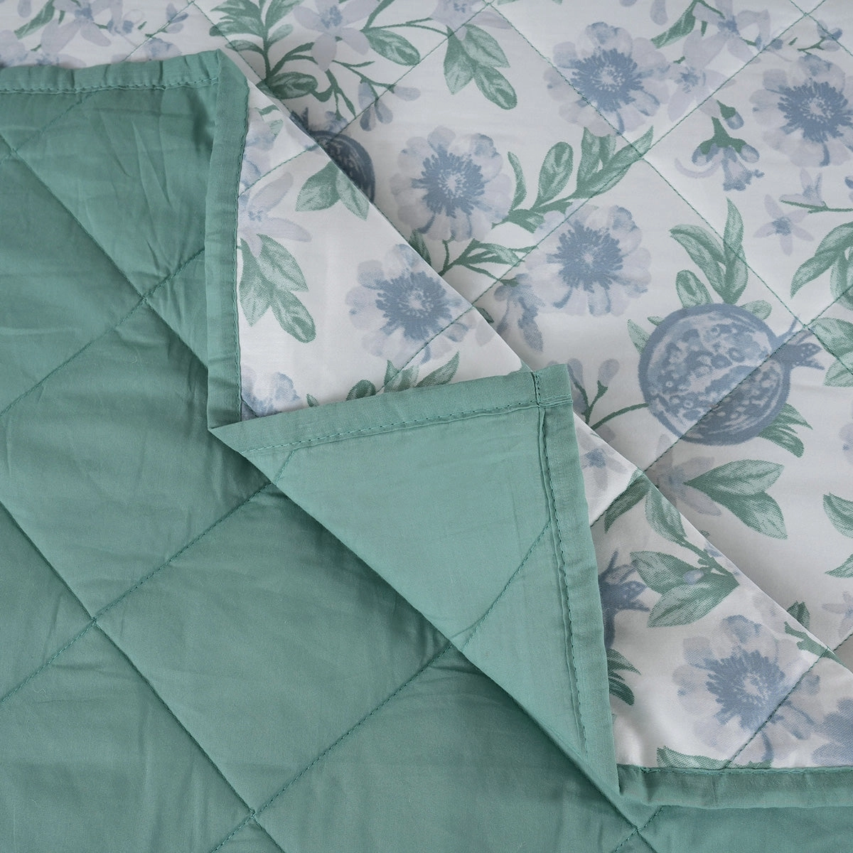 Sensory Bloom Blooming Petals extremely Cozy Blue Quilt