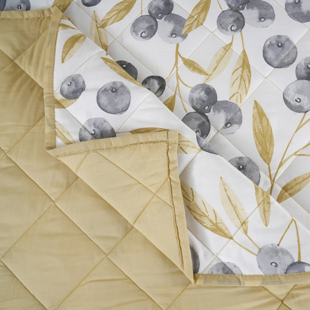 Sensory Bloom Myrtille extremely Cozy Mustard Quilt