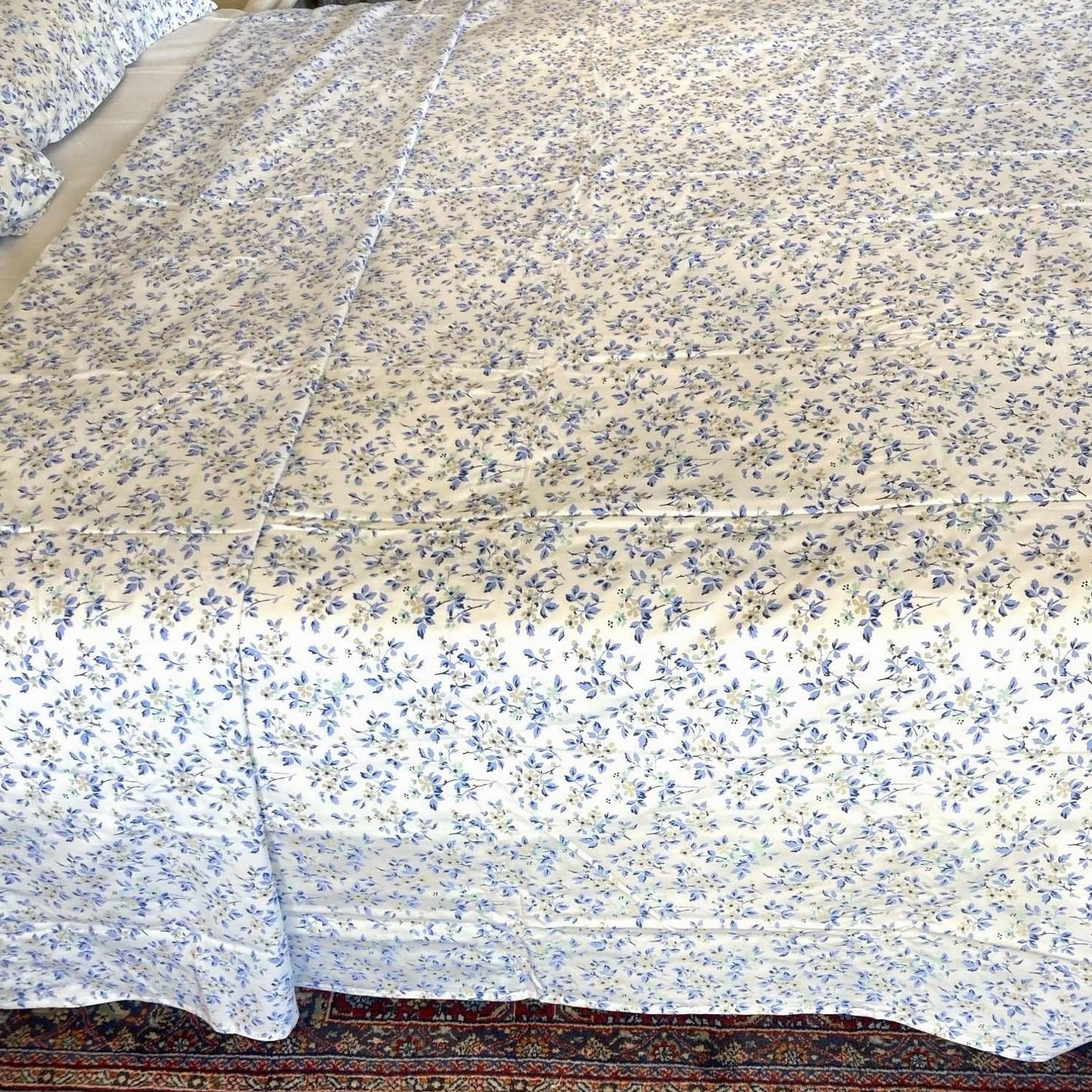 Simple Luxury Pency Sheet set