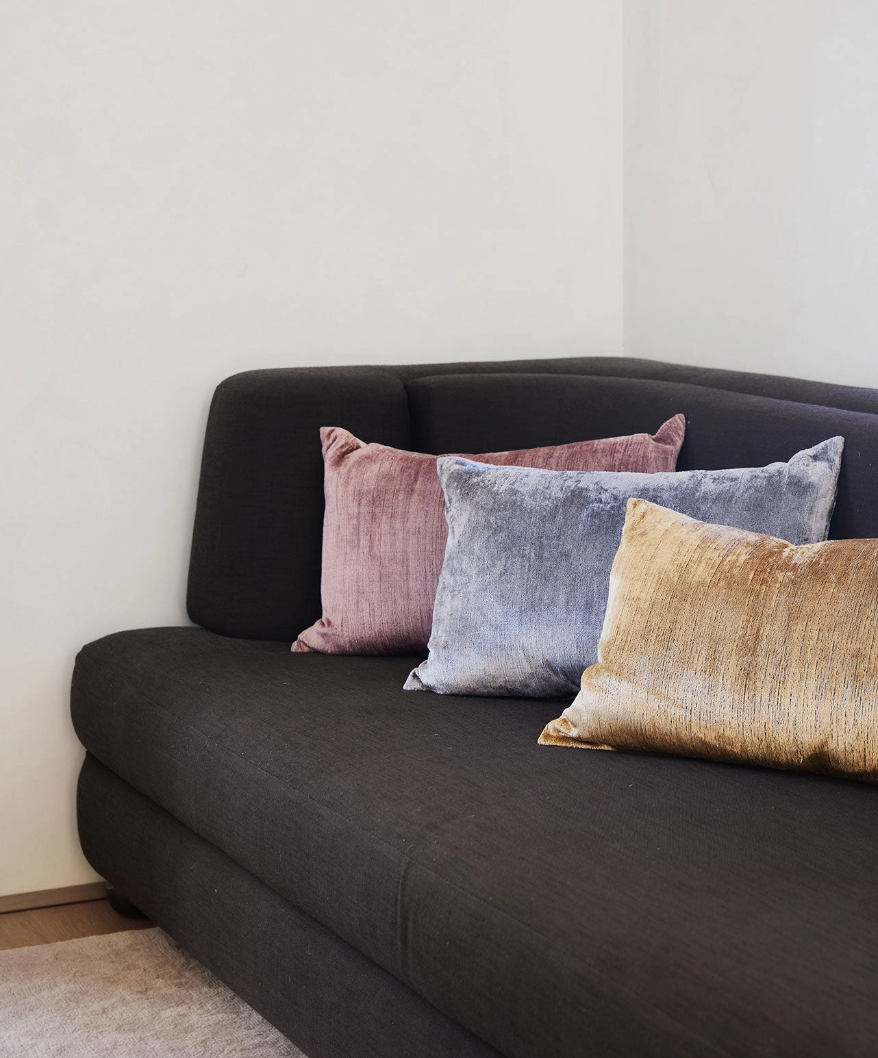 Talik Velvet Rectangular Cushion Cover - Mist