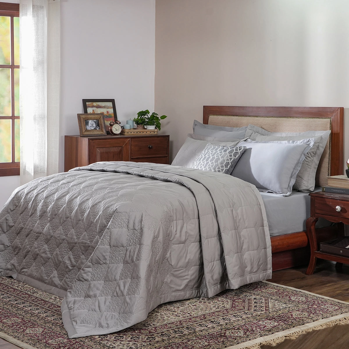 Utopian Regan 145 GSM Frill Liner Quilt/Comforter