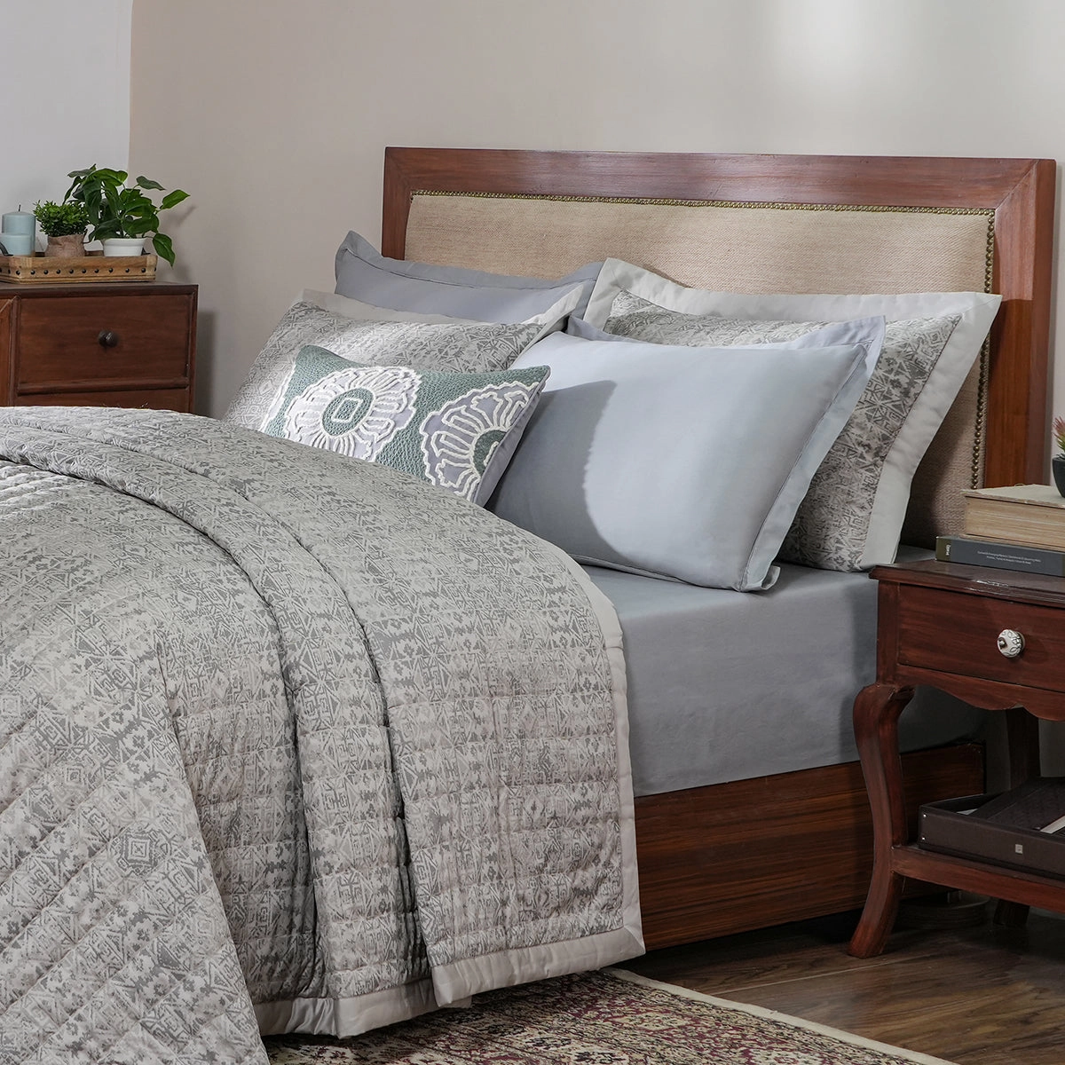 Utopian Regan 145 GSM Ornament Troop Quilt/Comforter